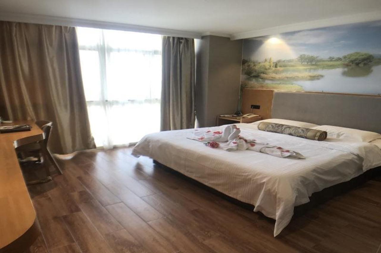 Greentree Inn Jiangsu Wuxi Jiangyin Zhouzhuang Shiji Avenue Business Hotel Bagian luar foto