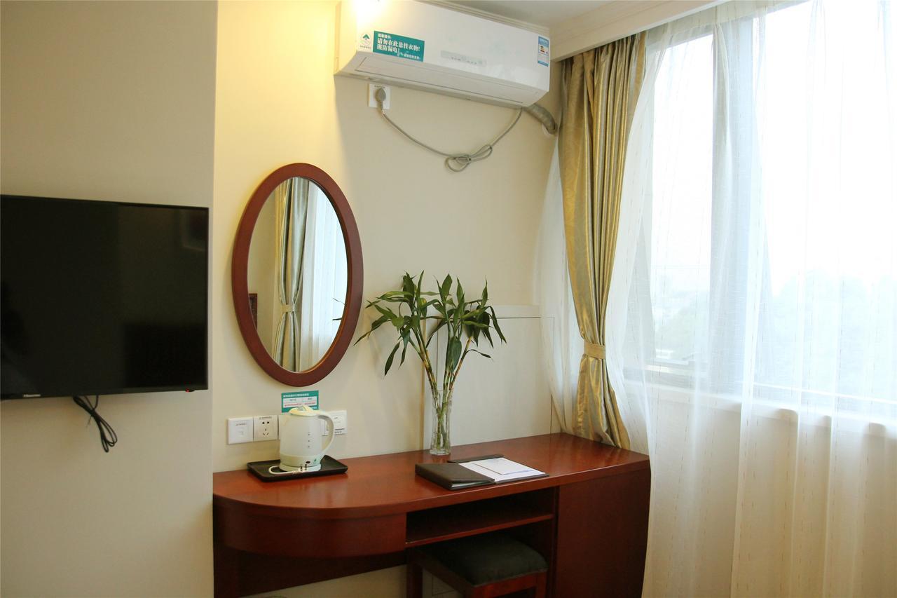Greentree Inn Jiangsu Wuxi Jiangyin Zhouzhuang Shiji Avenue Business Hotel Bagian luar foto